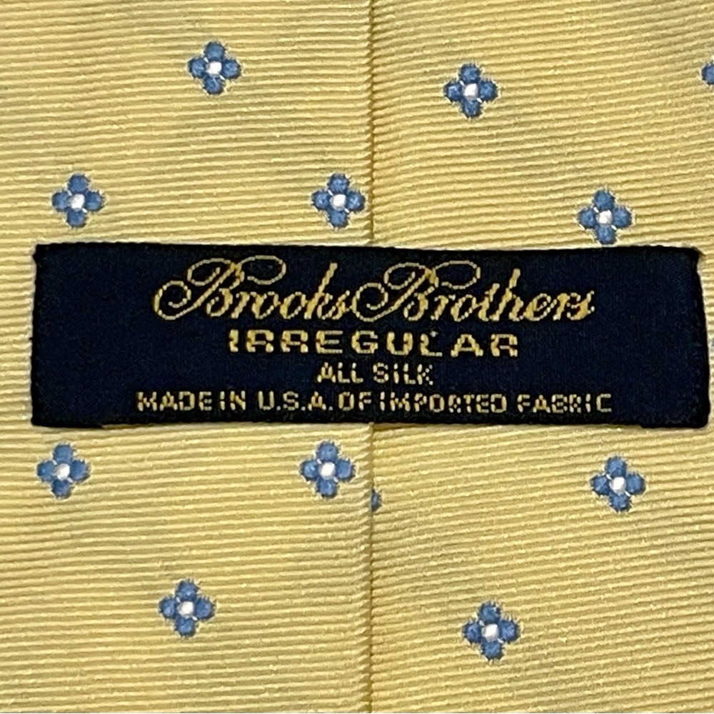 Brooks Brothers Tie - excellent condition.